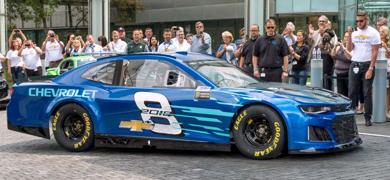 Chevrolet Camaro ZL1 NASCAR Cup and ZL1-1LE for 2018 